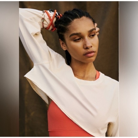 Free People Movement - Hot Shot Super Crop Long Sleeve - Picture 1 of 4